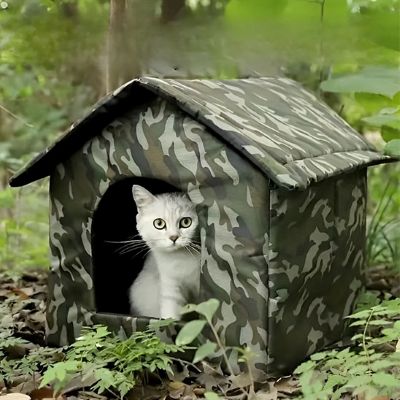 niche exterieur pour chat garden dans la nature